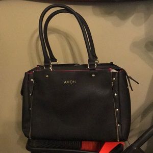 Avon consultants carry case w/ freebies